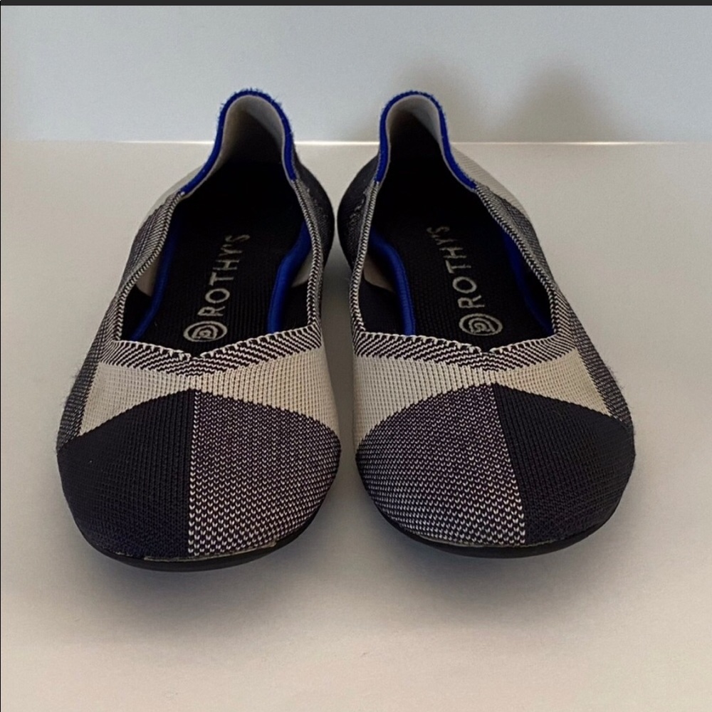 Rothys Captoe Classic Ballet Round Toe Shoe Flat